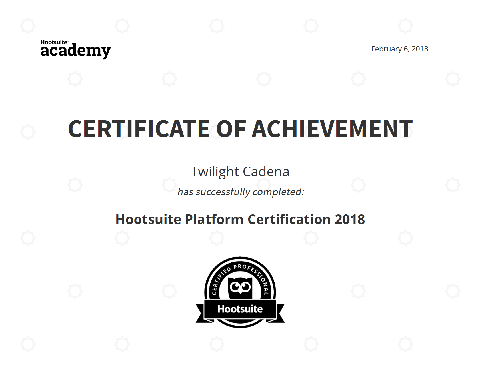 Hootsuite platform Certification. Сертификат референс. Сертификат Академия медиума. Сертификат referee.